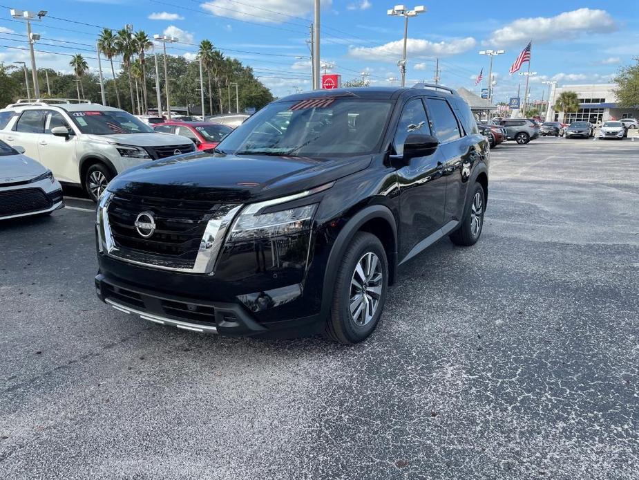 new 2024 Nissan Pathfinder car, priced at $43,387