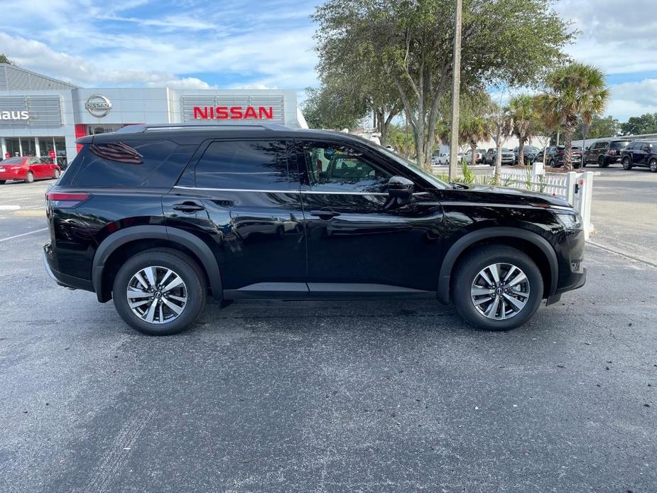 new 2024 Nissan Pathfinder car, priced at $43,387