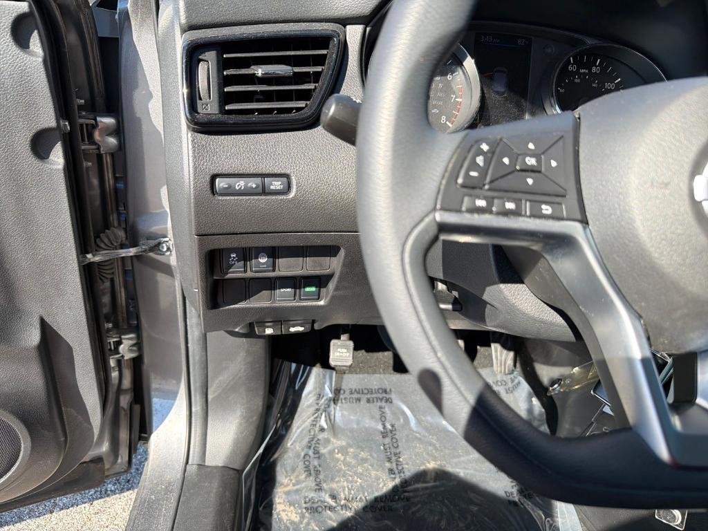 used 2020 Nissan Rogue Sport car, priced at $12,998