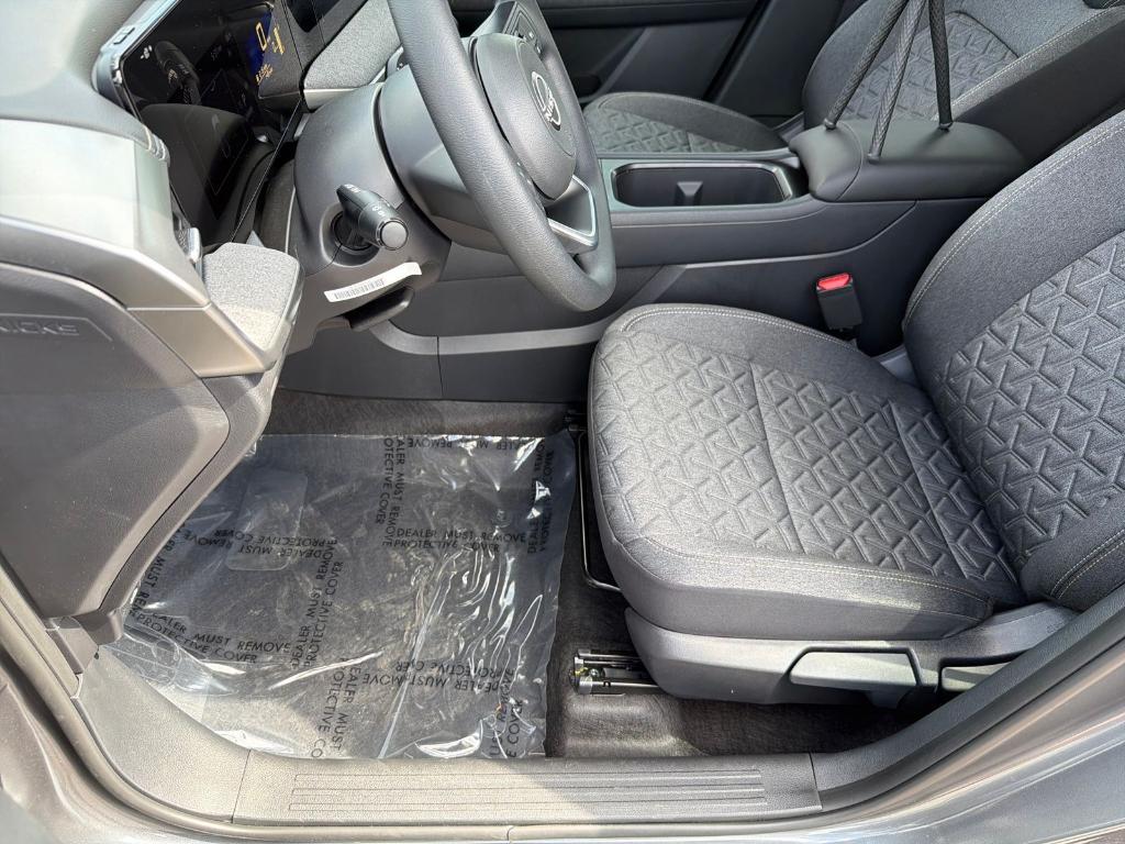 new 2025 Nissan Kicks car, priced at $24,906