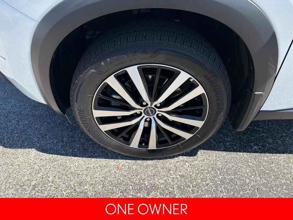 used 2025 Nissan Pathfinder car, priced at $42,959