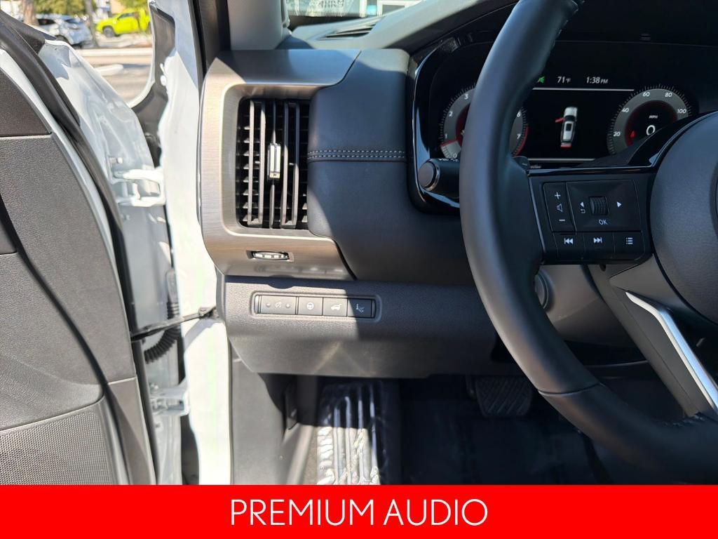 used 2025 Nissan Pathfinder car, priced at $42,959