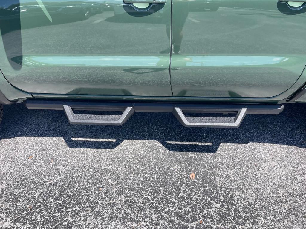 new 2025 Nissan Frontier car, priced at $46,370