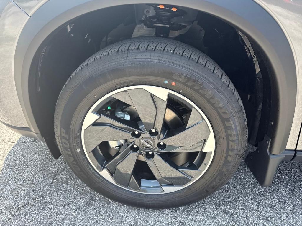 new 2025 Nissan Rogue car, priced at $31,985