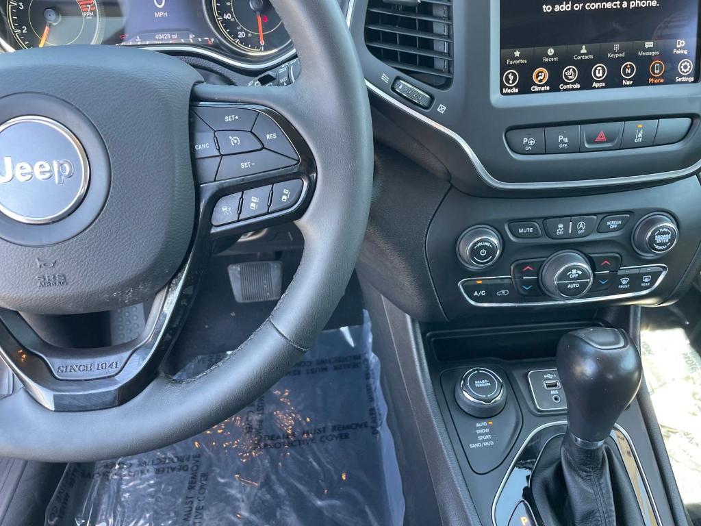 used 2023 Jeep Cherokee car, priced at $23,600