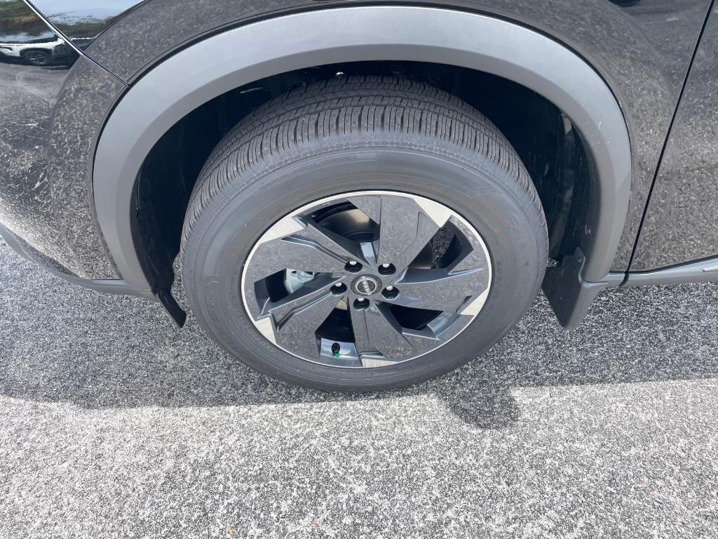 new 2026 Nissan Rogue car, priced at $31,008