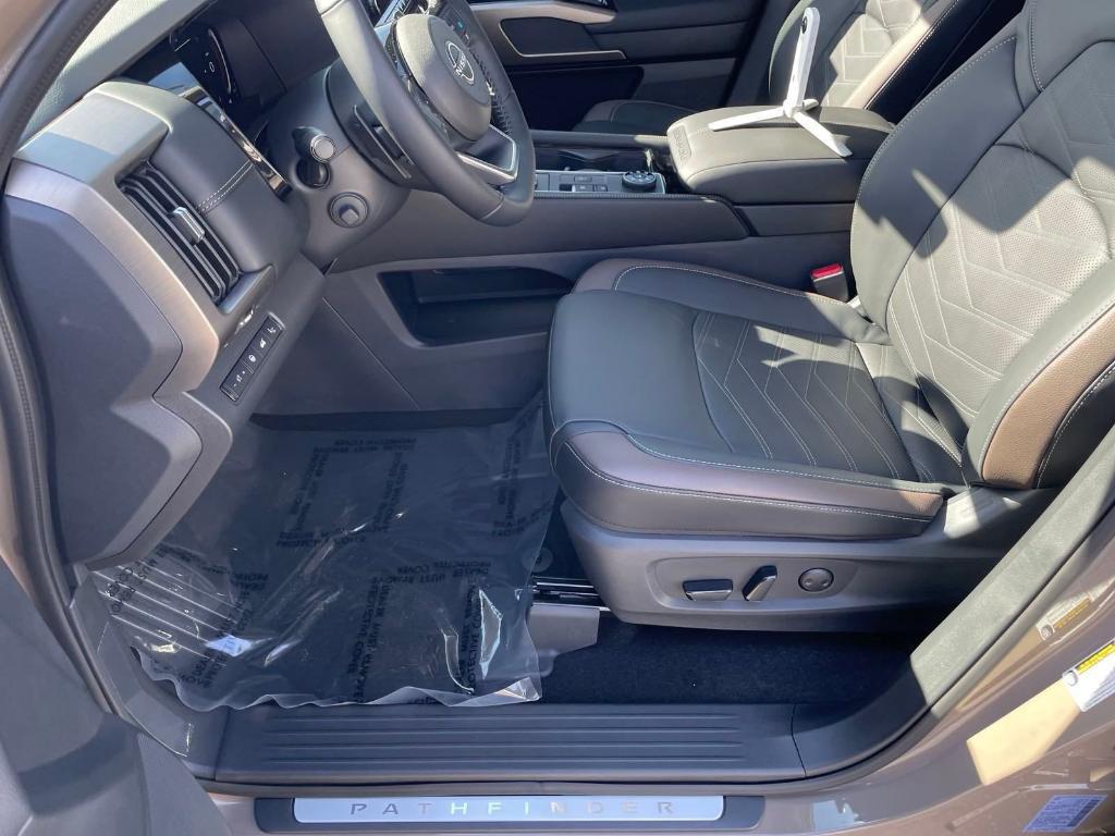 new 2025 Nissan Pathfinder car, priced at $50,721