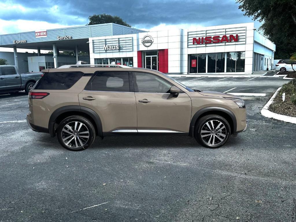 new 2025 Nissan Pathfinder car, priced at $49,943