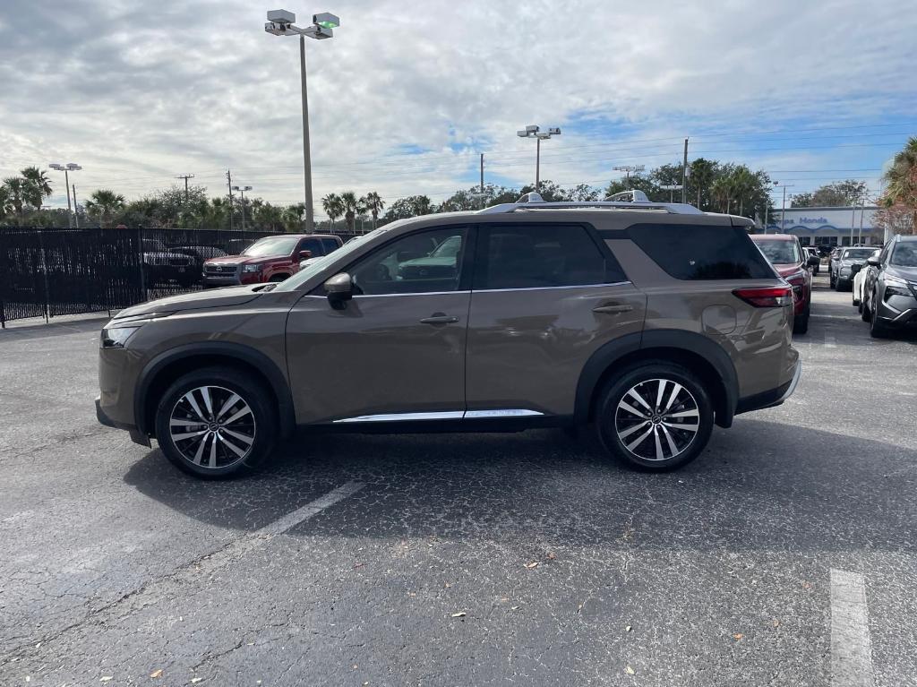 new 2025 Nissan Pathfinder car, priced at $48,943
