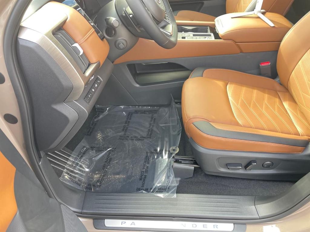 new 2025 Nissan Pathfinder car, priced at $48,943
