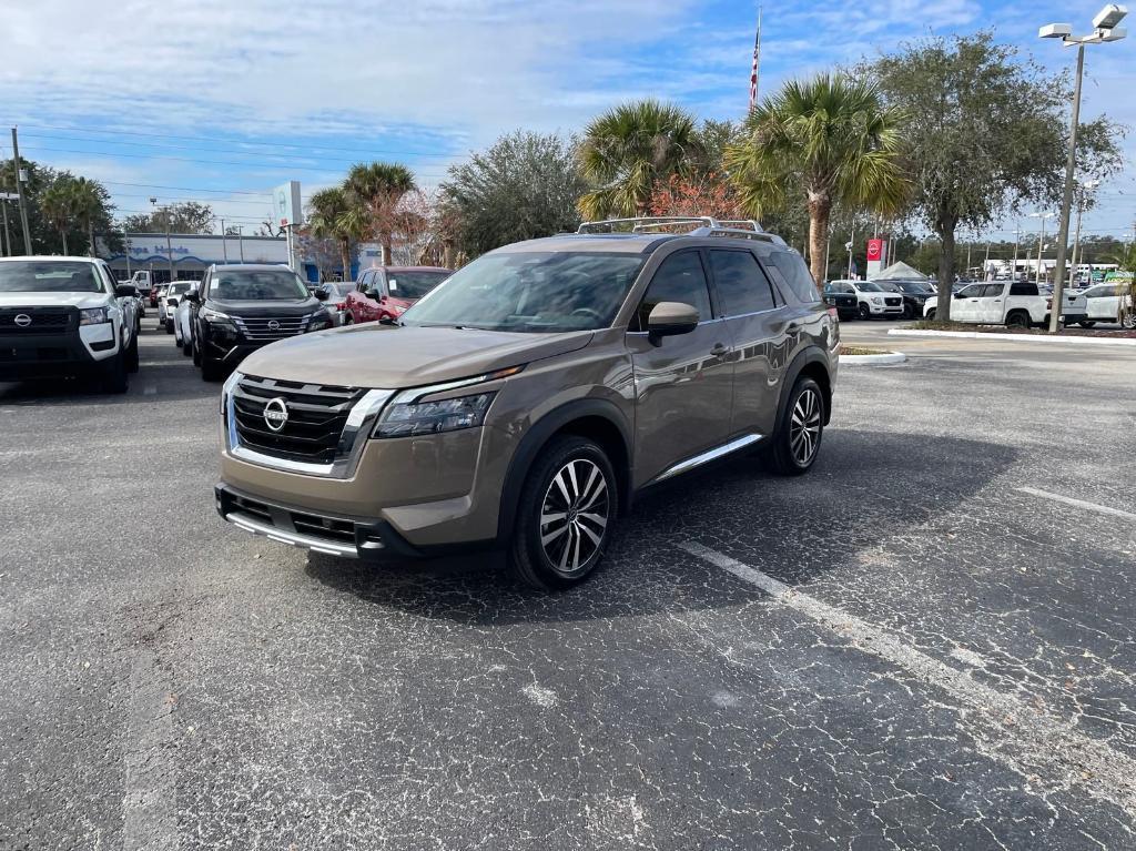 new 2025 Nissan Pathfinder car, priced at $48,943