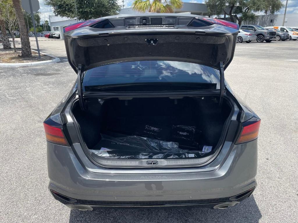 new 2025 Nissan Altima car, priced at $32,394