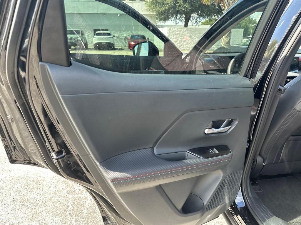 new 2025 Nissan Kicks car, priced at $29,294