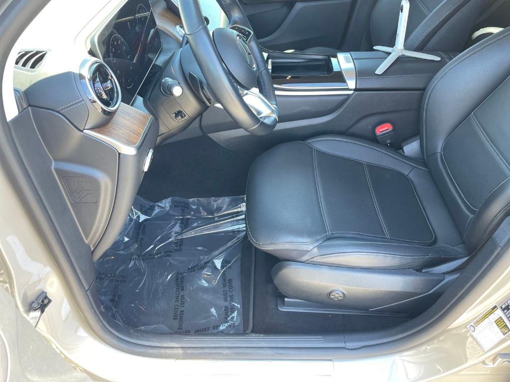 used 2024 Mercedes-Benz GLC 300 car, priced at $40,400