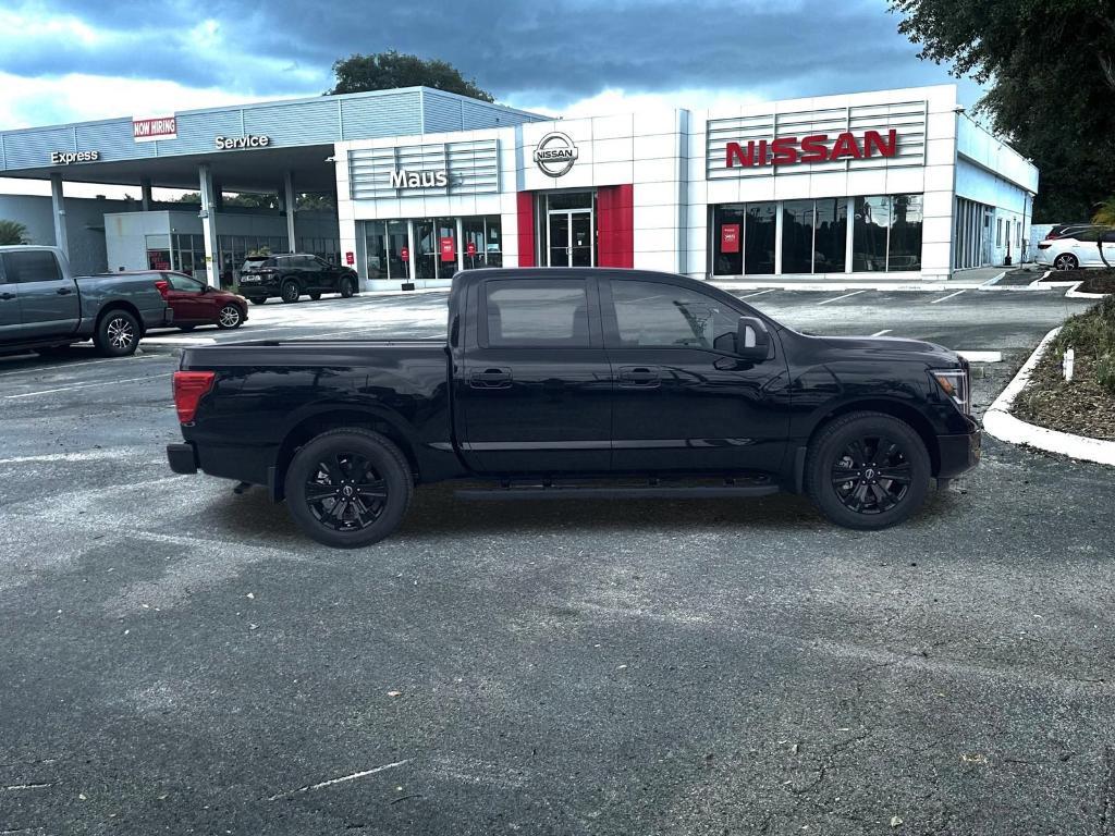 new 2024 Nissan Titan car