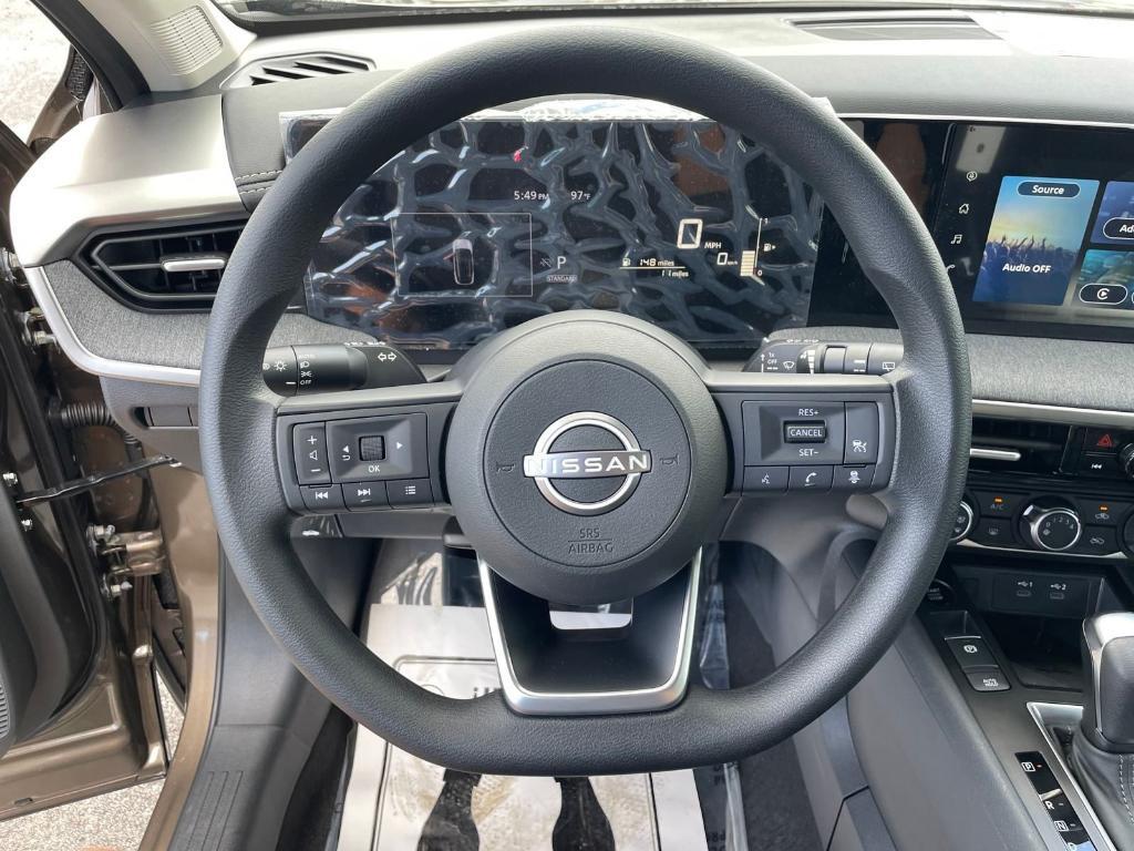 new 2025 Nissan Kicks car, priced at $25,004
