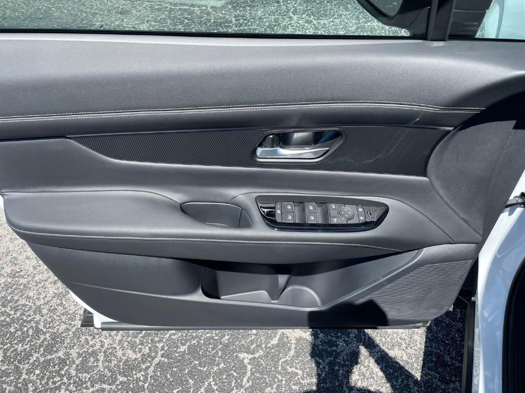 new 2025 Nissan Murano car, priced at $40,999