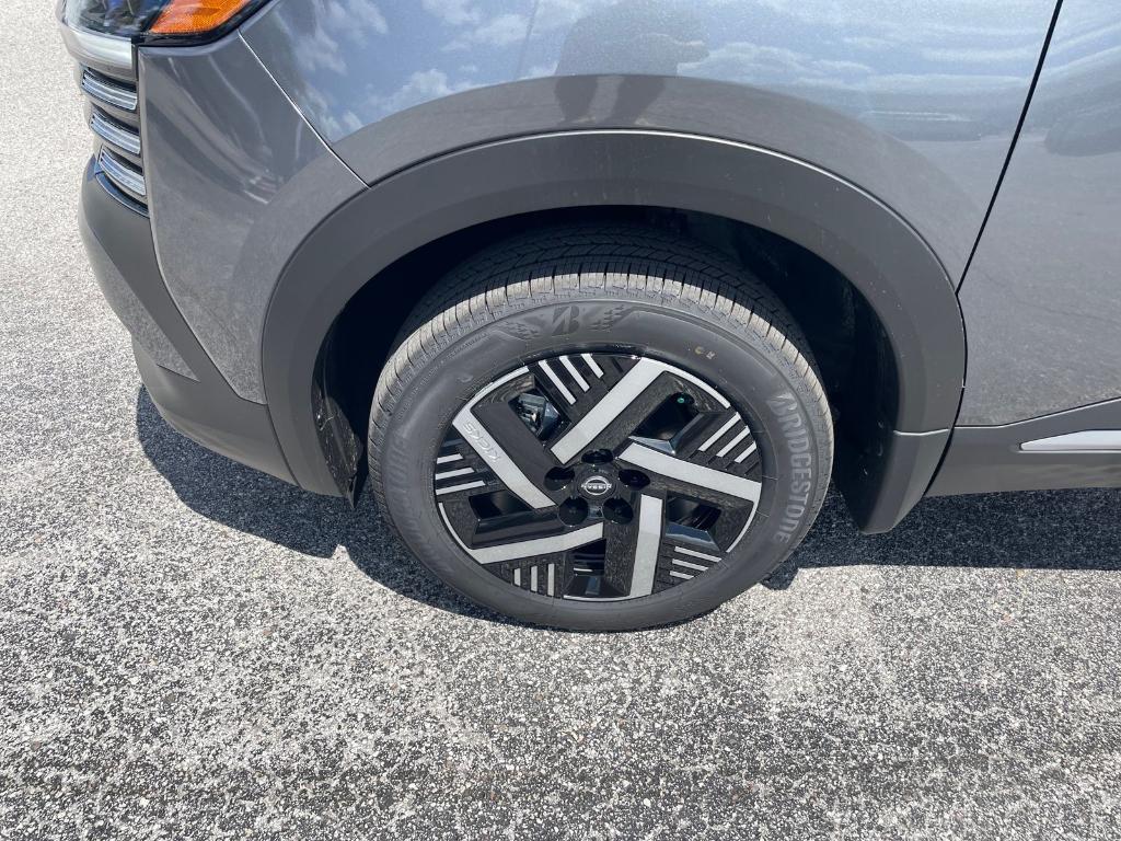 new 2026 Nissan Kicks car, priced at $25,564