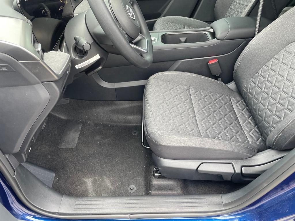 new 2025 Nissan Kicks car, priced at $25,107