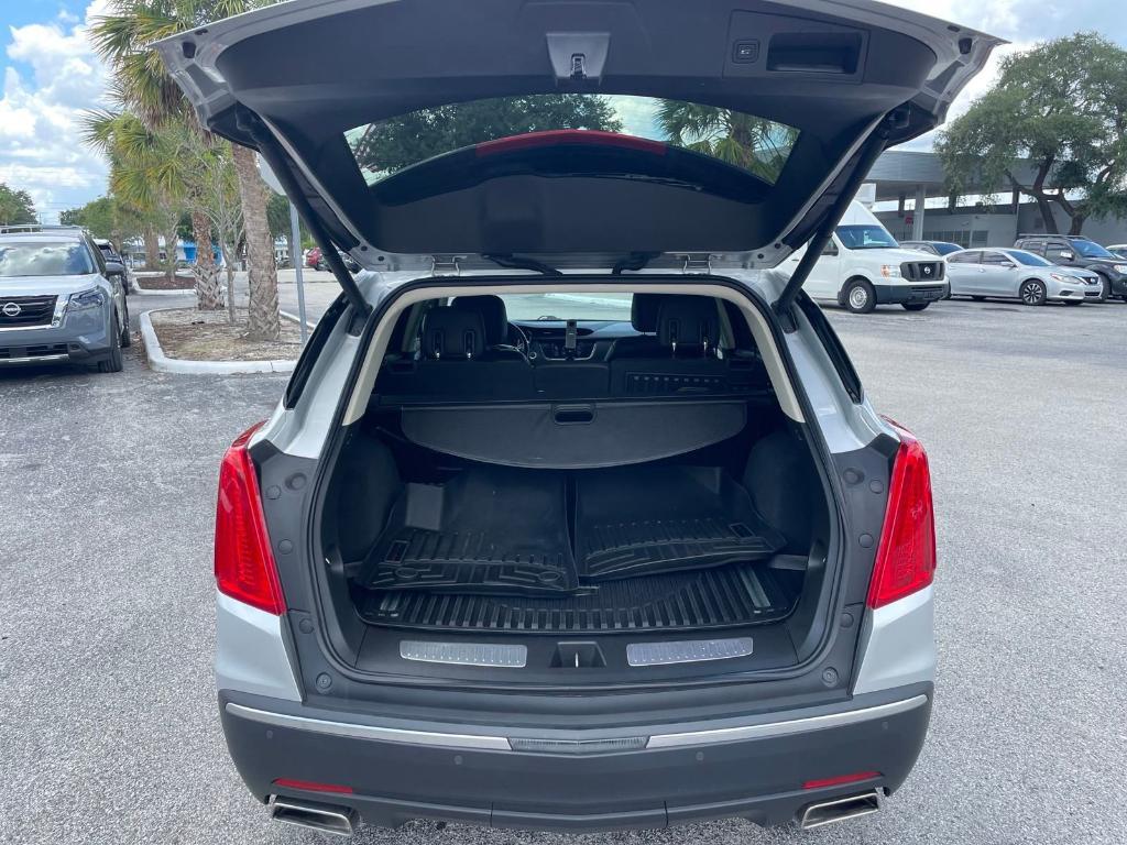 used 2019 Cadillac XT5 car, priced at $17,994