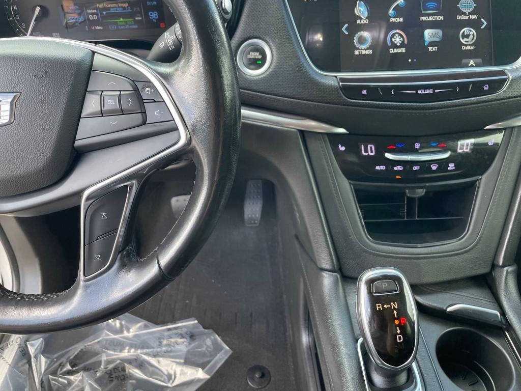 used 2019 Cadillac XT5 car, priced at $17,994