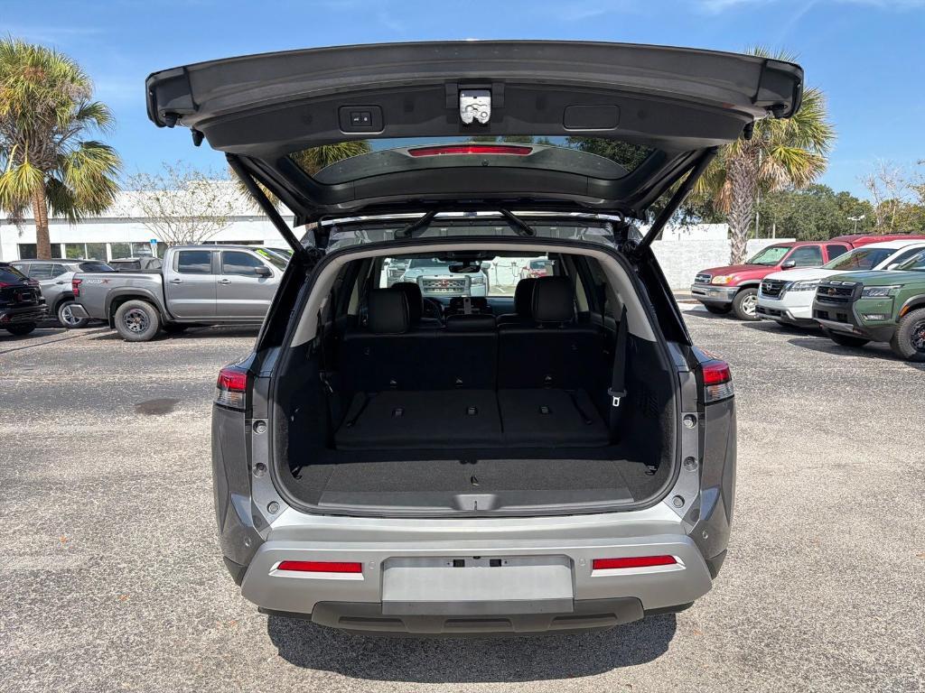 new 2025 Nissan Pathfinder car, priced at $42,840