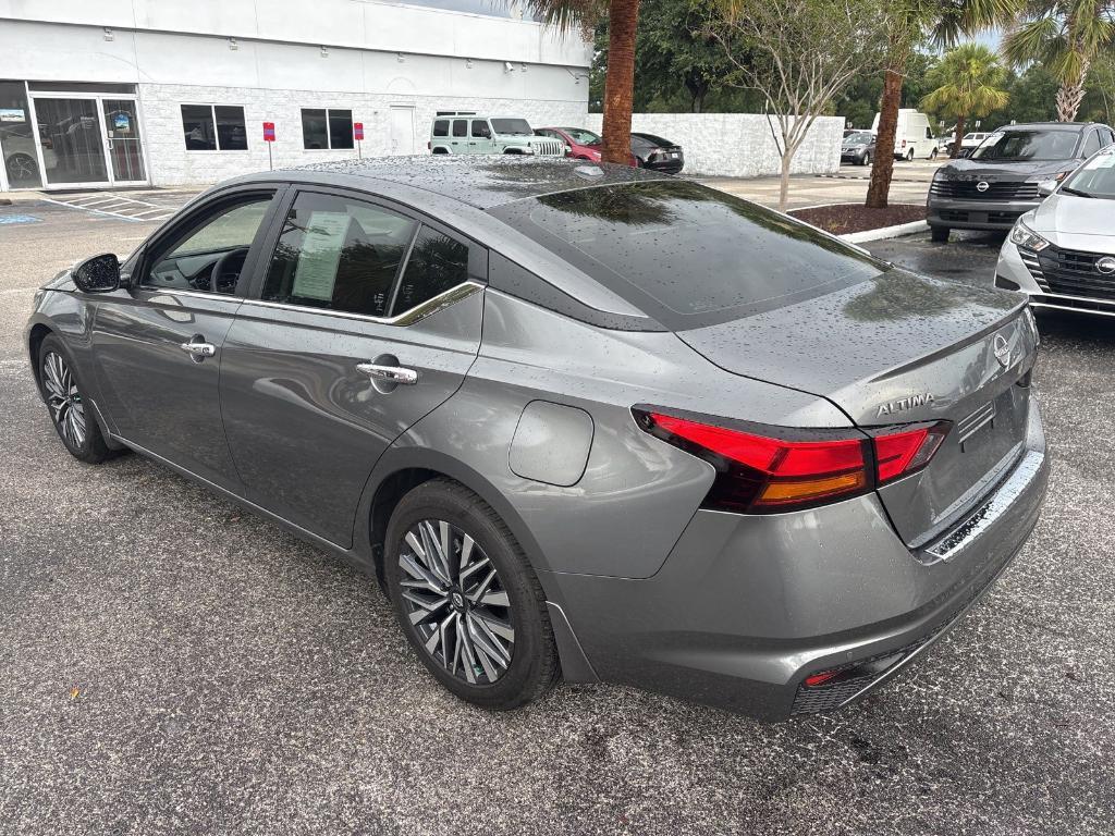 used 2023 Nissan Altima car, priced at $21,989