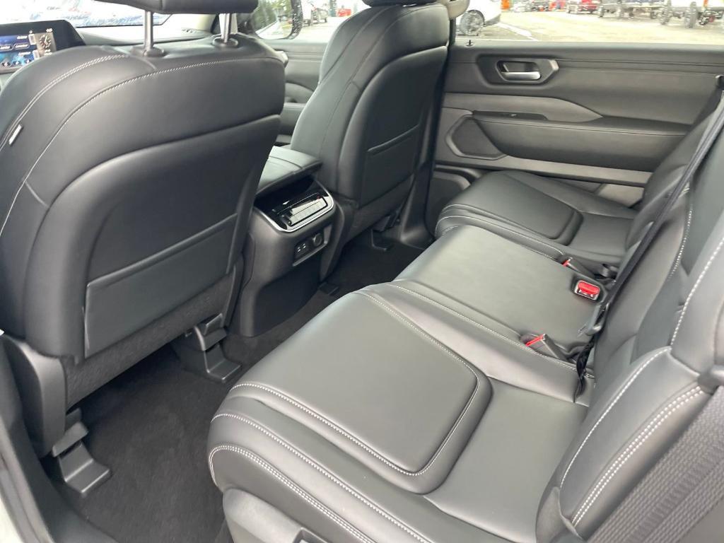 new 2025 Nissan Armada car, priced at $57,930