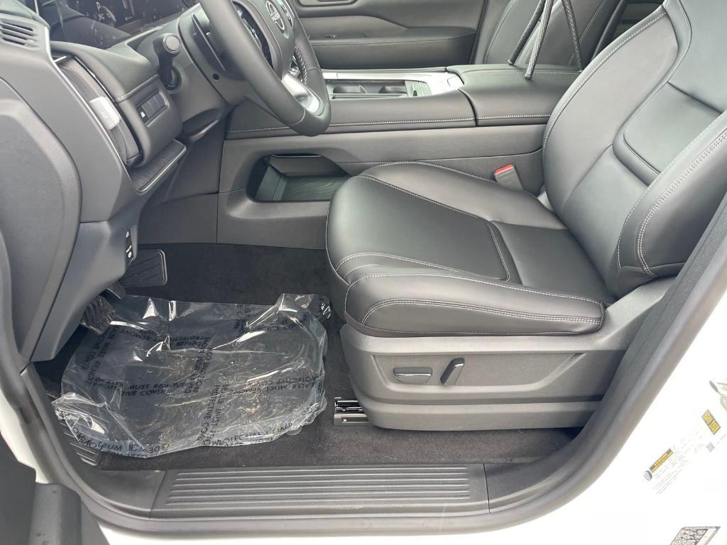 new 2025 Nissan Armada car, priced at $57,930