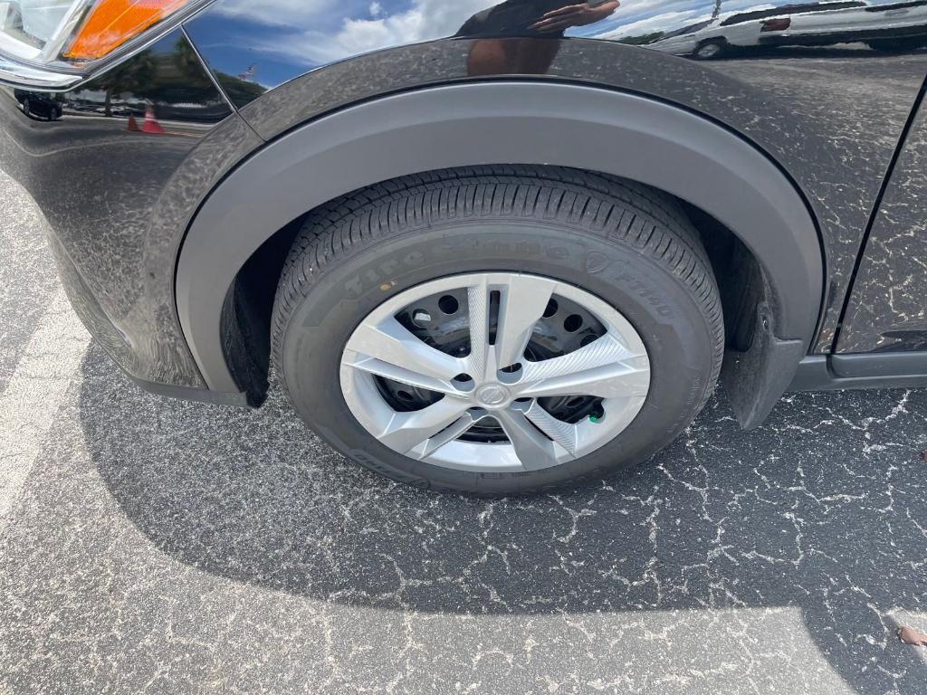 new 2025 Nissan Kicks Play car, priced at $23,179