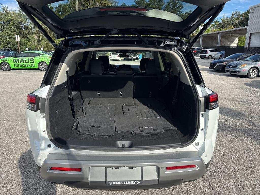 used 2025 Nissan Pathfinder car, priced at $38,999