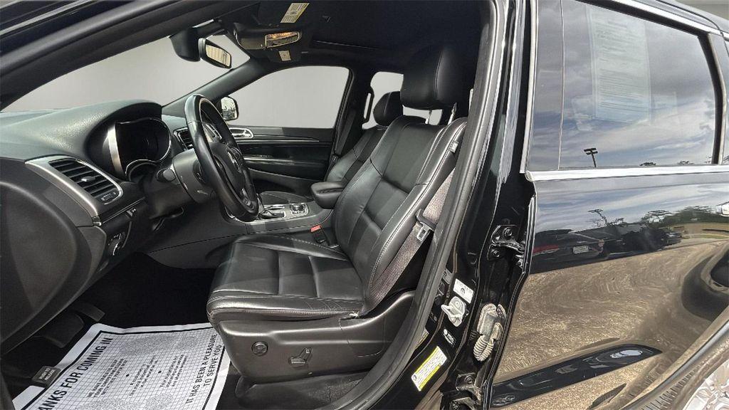 used 2021 Jeep Grand Cherokee car, priced at $27,227