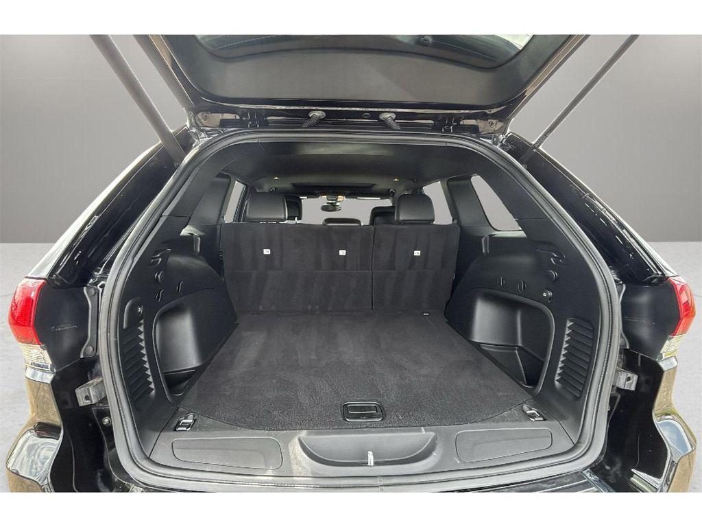 used 2021 Jeep Grand Cherokee car, priced at $27,227