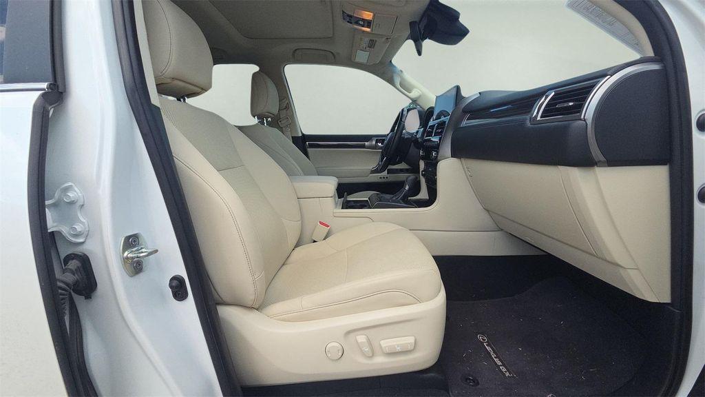 used 2023 Lexus GX 460 car, priced at $57,822