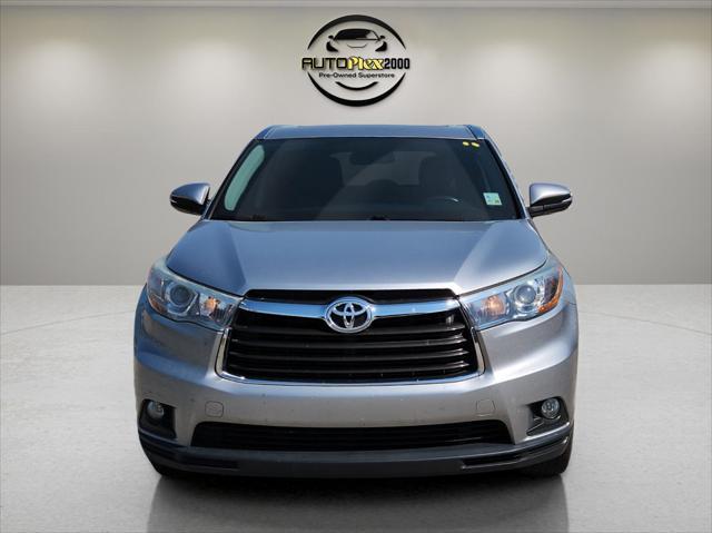 used 2016 Toyota Highlander car, priced at $18,306