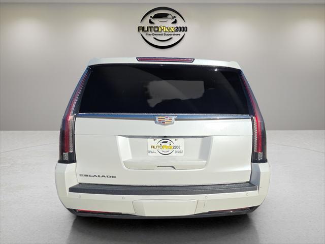 used 2020 Cadillac Escalade car, priced at $38,548