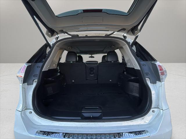 used 2016 Nissan Rogue car, priced at $13,301