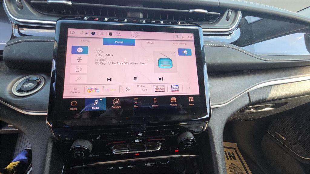 used 2022 Jeep Grand Cherokee car, priced at $25,228