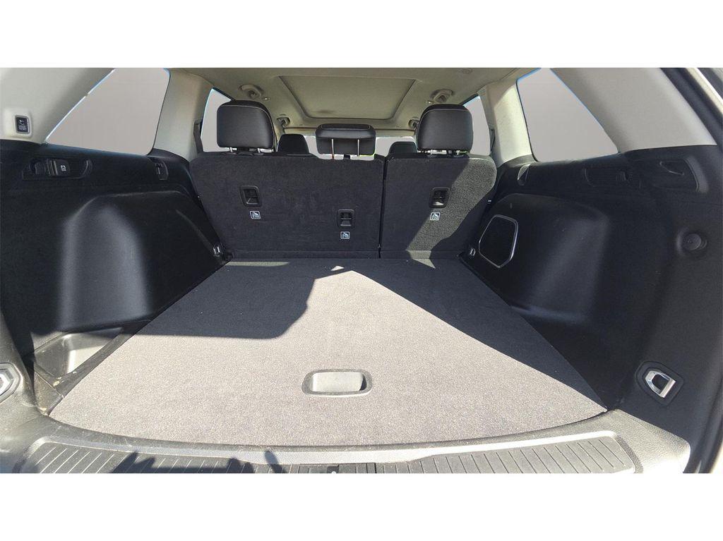 used 2022 Jeep Grand Cherokee car, priced at $25,228