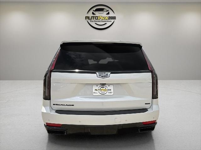 used 2023 Cadillac Escalade ESV car, priced at $76,850