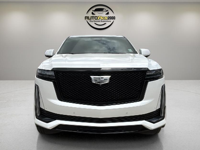 used 2023 Cadillac Escalade ESV car, priced at $69,995