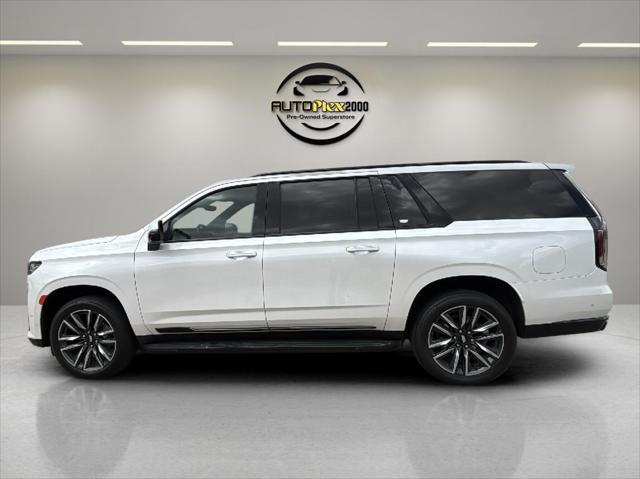 used 2023 Cadillac Escalade ESV car, priced at $76,850