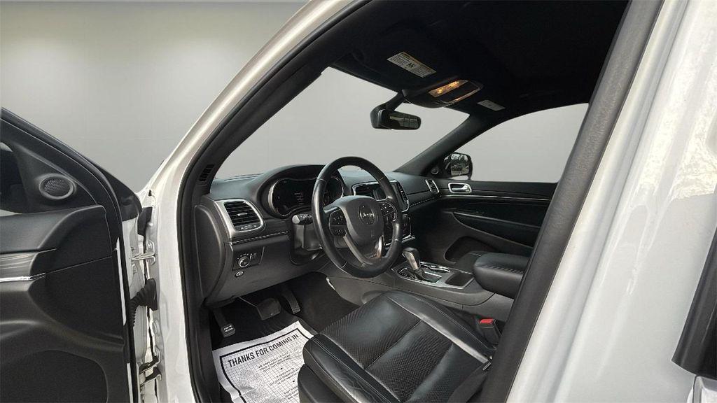 used 2021 Jeep Grand Cherokee car, priced at $22,998