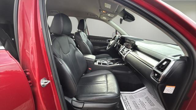 used 2022 Kia Sorento Hybrid car, priced at $27,588