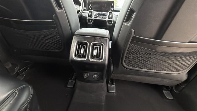used 2022 Kia Sorento Hybrid car, priced at $27,588