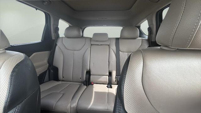 used 2019 Hyundai Santa Fe car, priced at $21,895
