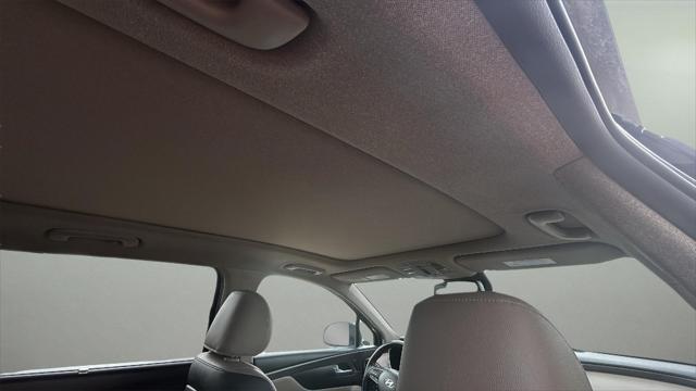 used 2019 Hyundai Santa Fe car, priced at $21,895