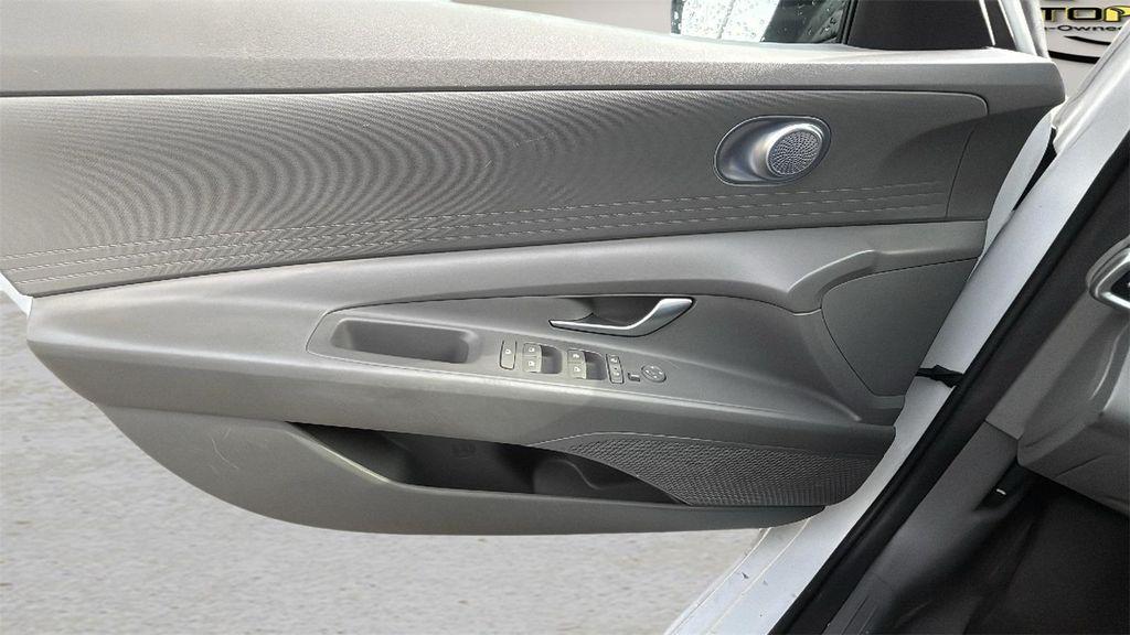 used 2021 Hyundai Elantra car