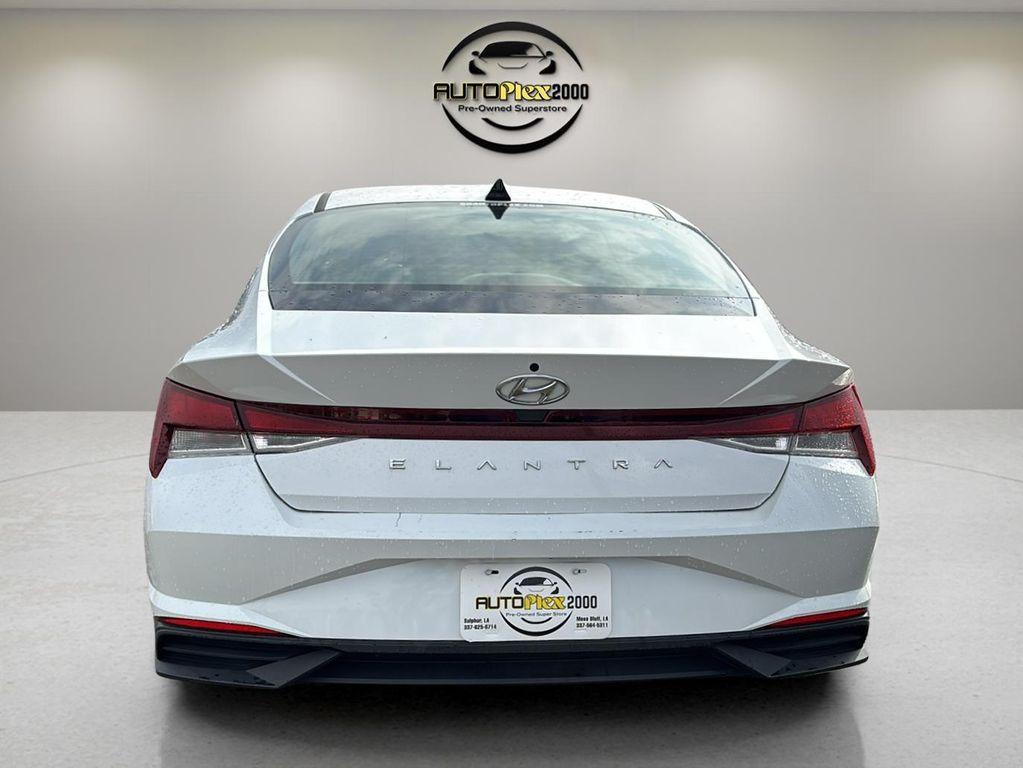 used 2021 Hyundai Elantra car