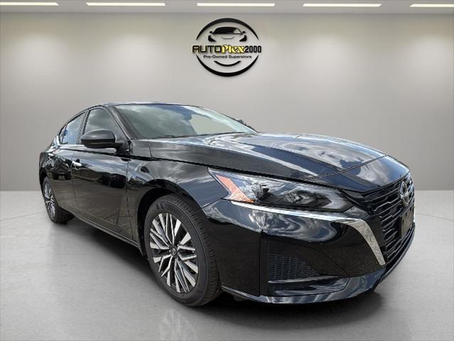 used 2025 Nissan Altima car, priced at $24,998